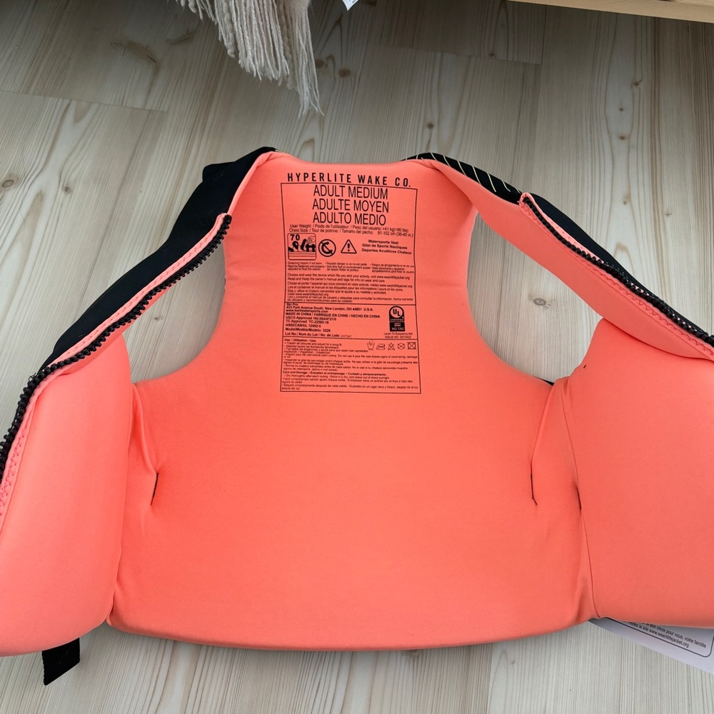 Hyperlite Women's Indy USCGA Life Vest Size M - Picture 7 of 7
